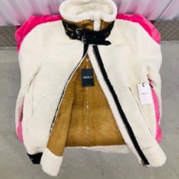 Teddy Bear Faux Fur Jacket, S, NWT - Picture 5 of 9